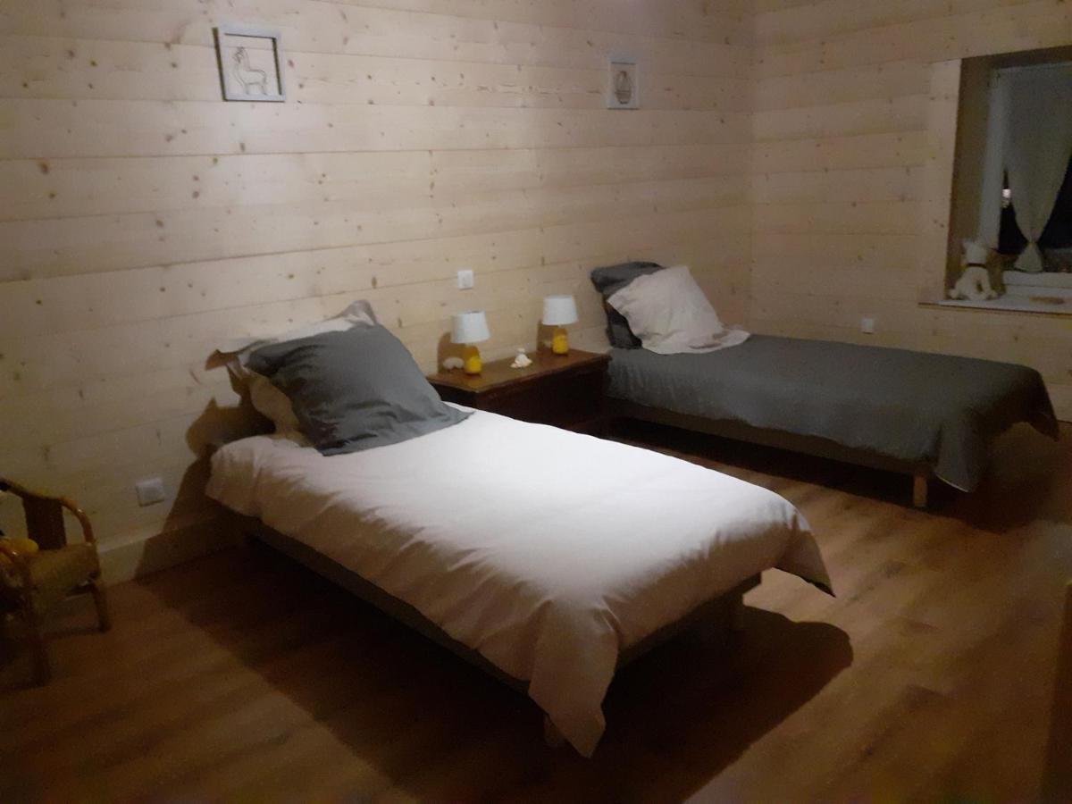 Les Trois Charmes Hotell Chaucenne Eksteriør bilde